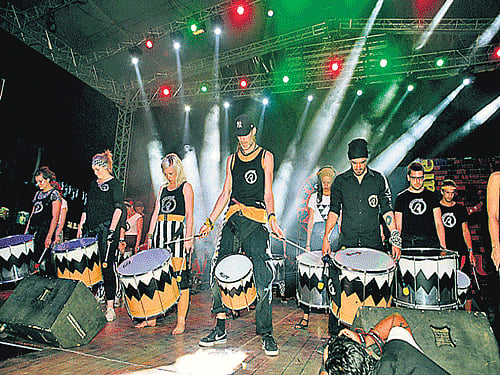 passionate The members of 'Kiriaka'.