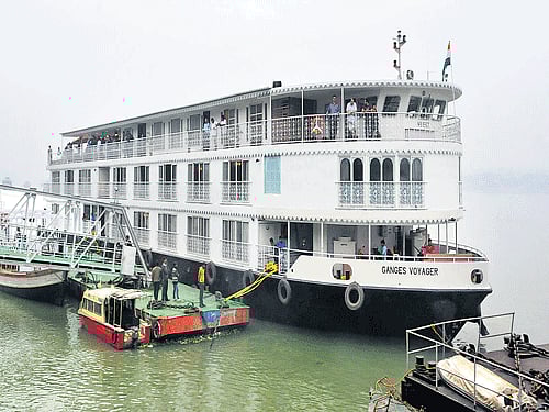 Luxury vessel Ganges Voyager. (below) A bedroom in one of the suites. Debasish Bhaduri