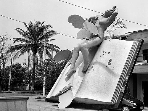 A marriage of forms One of Fausto Giaccone's  photographs from  'Macondo...';