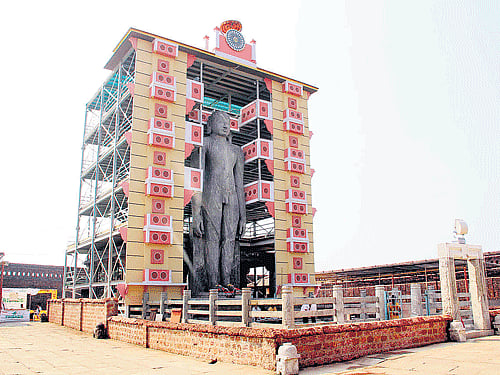 Majestic: Scaffolding has been erected around the Bahubali statue for the Mahamastakabhisheka at Karkala in Udupi district. DH&#8200;PHOTO