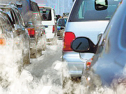 Children living in cities with significant air pollution are at an increased risk for detrimental impacts to the brain, including short-term memory loss and lower IQ, a new study has found.DH File Photo