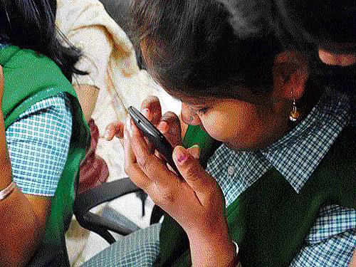 Visually-challenged students of Delhi University will soon be getting 'mobility and accessibility' kits, including DAISY players and smart canes to help them move around with ease on campus. DH file photo. For representation purpose