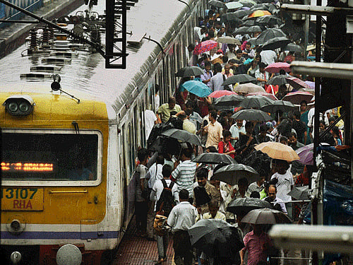 Hundreds of professionals in the City hailing from Hyderabad and neighbouring regions have been put to hardship with the change in timings of their weekly train home..PTI File Photo