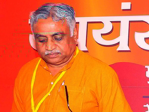 In the wake of a storm over RSS chief Mohan Bhagwats's controversial remarks on Mother Teresa, RSS national prachar pramukh Manmohan Vaidya today said that Bhagwat's comments had been "blown out of context". DH File Photo