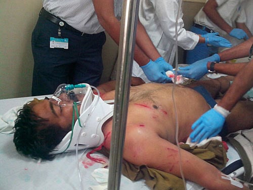 In a shocking incident on Monday an animal-keeper was attacked by safari lions at Bannerghatta Biological Park when he was cleaning a neighbouring enclosure. Lack of locking facilities has been cited as the reason for the attack. DH photo