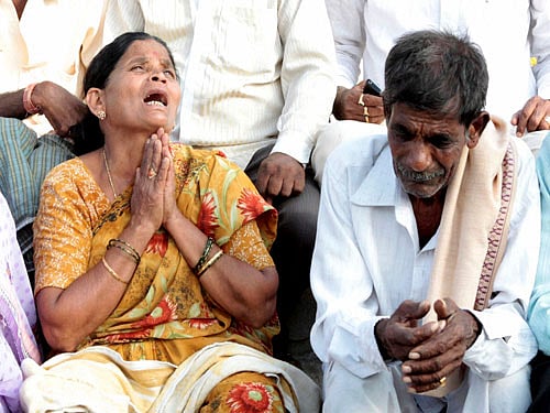 The Criminal Investigation Department (CID), which is investigating the death of IAS&#8200;officer D K Ravi, is contemplating considering the last message found on his mobile phone as the suicide note. PTI File Photo.