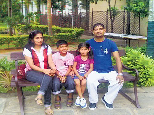 settled Suman, Priyanshu, Suhani and Pramod.