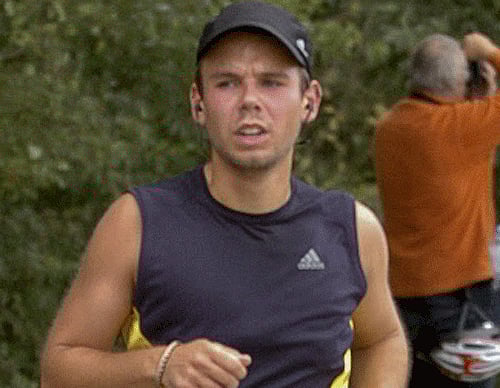 Andreas Lubitz runs the Airportrace half marathon in Hamburg. Reuters file photo
