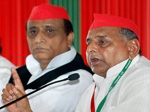 Uttar Pradesh Minister Azam Khan along with Samajavadi Party Chief Mulayam Singh Yadav. PTI File Photo
