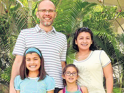 content (Clockwise) Karen, Paz, Olivia and Jacob