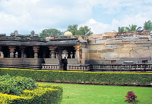 Reminiscences of the past glory Kalleshwara Temple at Bagali. Photo by Chitra Ramaswamy