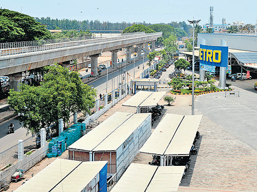 escalating The metro line and Metro Cash & Carry in Kanakapura Road; apartment in Jaragamahalli. dh PHOTO by srikanta sharma