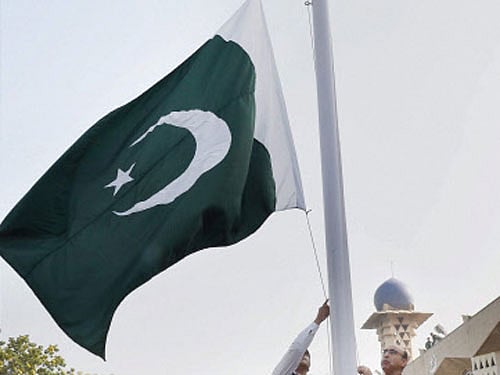 Pak flags unfurled at several places in Valley