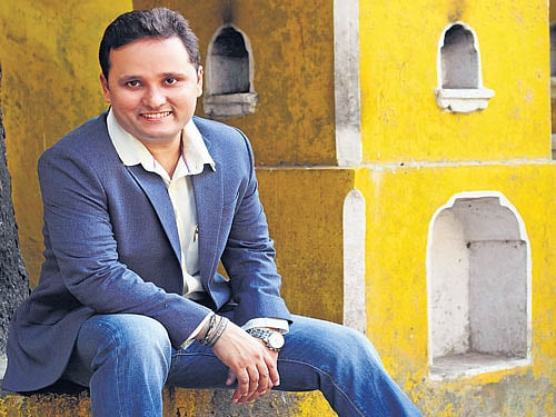 Write or wrong Writer Amish Tripathi