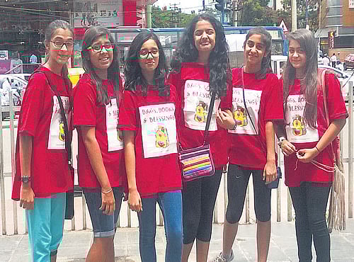 HELPFUL (Fromleft) Sanah, Janvi, Nikhiya, Akshata, Tanisha and Aakriti.