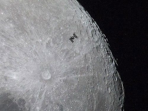 Amphibious tour buses — commonly known as ducks — have been used for years to ferry tourists around other cities in the world