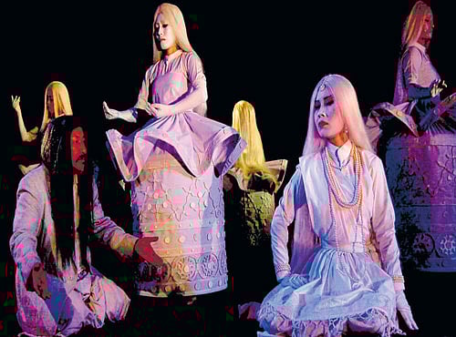 EXEMPLARY RatamThiyam (COURTESY: 'THEATRE OF GRENDEUR') & scenes from his play 'Ashibagee Eshei'.