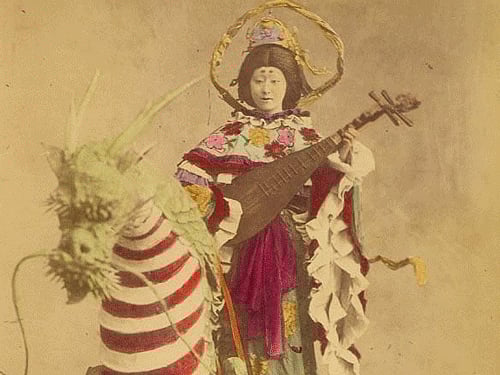 Japanese Buddhist goddess Benzaiten, Image courtesy: Christina Lee, pinterest.com