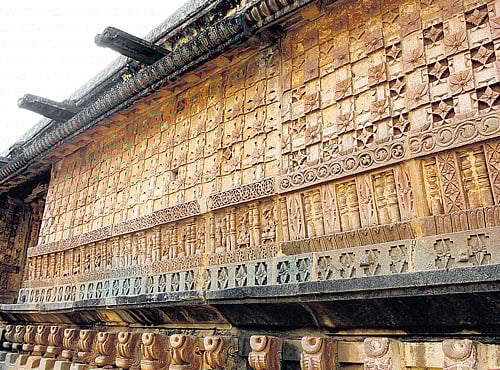 BEAUTIFUL Shankha Basadi in Lakshmeshwar, Gadag. PHOTO BY AUTHOR