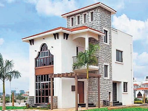 As per earlier RBI guidelines, home loans for up to 90 per cent of the property value could have been given by banks only for properties of up to Rs 20 lakh. This guideline by the RBI was issued on June 21, 2013. DH File photo