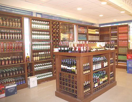Liquor shops. DH File Photo for representation.