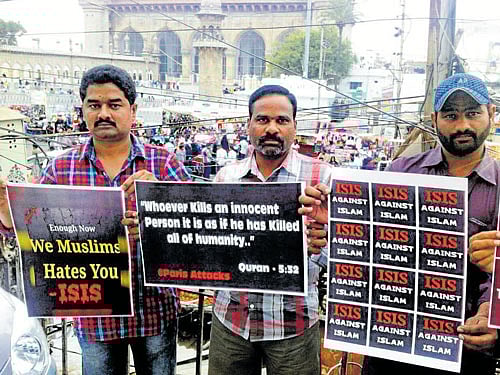 Volunteers plan to educate students against IS propaganda material online. Mohammad Aleemuddin