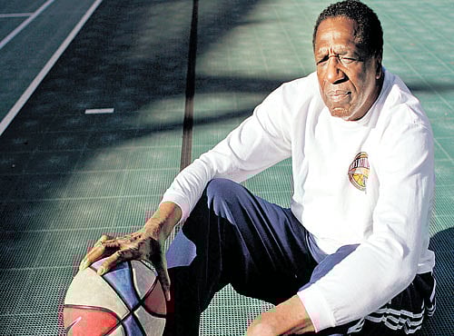 AN INSTITUTION Meadowlark Lemon stood out in the entertainment parade called Harlem Globetrotters