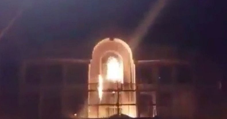 Iranian protesters storm Saudi embassy, foreign ministry calls for calm