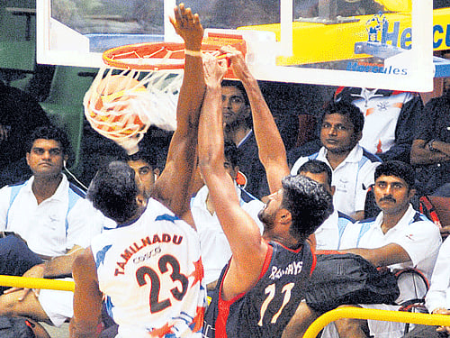 He is now on joint third with UAE's Ali Mabkhout (77) in the list of highest scorers among active footballers