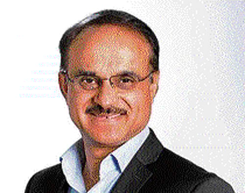 VMware sets course on future strategies