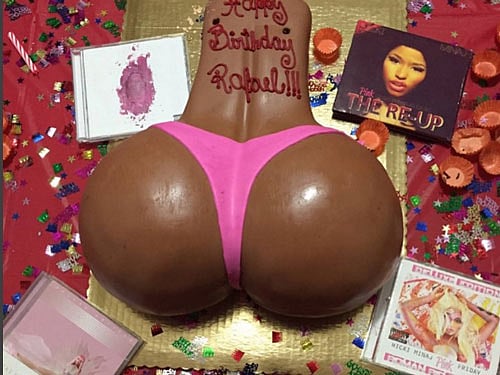 Minaj shared with her 45.1 million followers on Instagram on Thursday, a photograph of the cake, reports aceshowbiz.com. Photo credit: Instagram