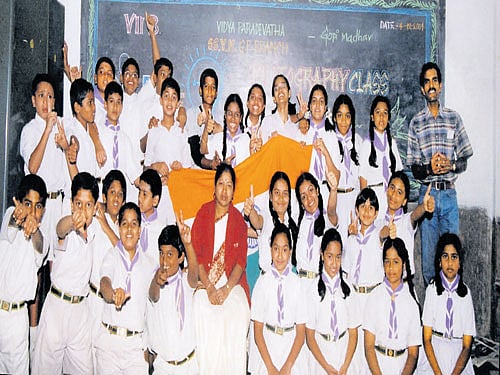 (Sitting, first row, from left) Puneeth, Shravan, Srihari, Manjunath, Raksha, Ramya, Sowmya and Anusha. (Sitting, second row) Karthik, Darshan, Mangala, Pavithra, Nikhitha Rai, Sowmya and Surabhi. (Standing, third row) Vishwanath, Sandeep Aithal, Vinay, Krishna Sharma, Yashaswini, Kavya, Pooja, Sapna, Archana, the author and Gopi Madhav. (Standing, last row) Vinay Gowda, Varun Shetty, Anoop and Santhosh.