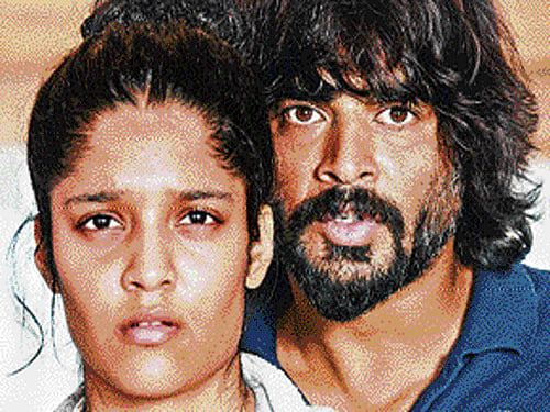 Madhavan and Ritika Singh in Saala Khadoos.