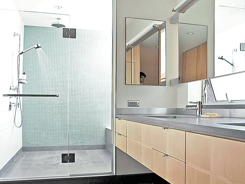 Open or closed showers?