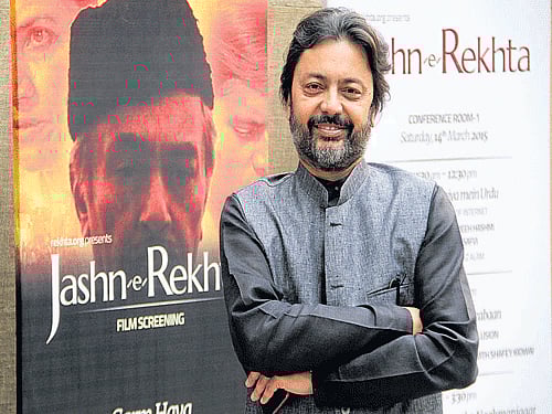 excellent effort Sanjiv Saraf's Rekhta Foundation provides a credible platform to appreciate Urdu literature.