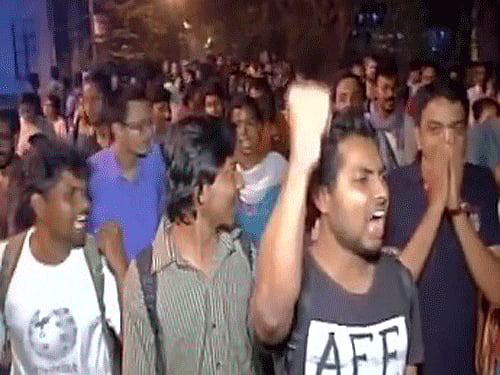 Slogans in favour of Parliament attack convict Afzal Guru, who was hanged three years ago, were raised at a rally yesterday taken out by JU students to express solidarity with JNU students protesting the arrest of their leader Kanhaiya Kumar for alleged sedition. Screen grab.