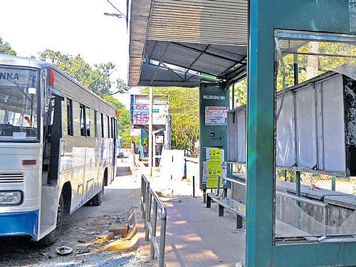 Bus shelters: Poor in design, use and maintenance