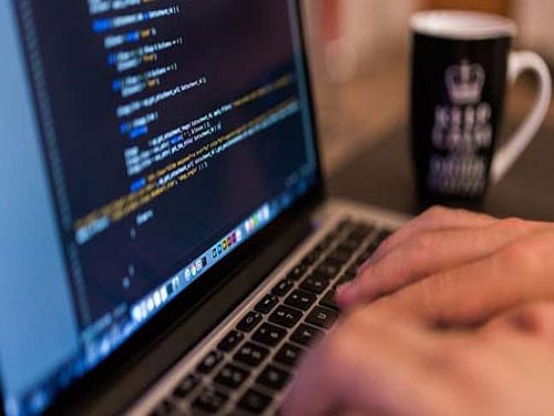 One stereotype that turns out to be true, the report says, is that women and US-born minorities are largely underrepresented in the tech innovation space. Image courtesy Twitter.