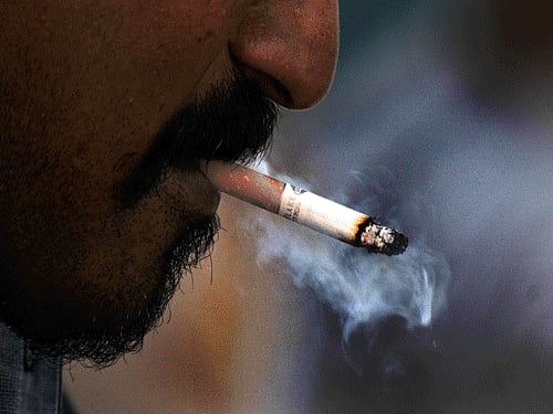why does cigarette smoke make me sneeze Sneezing might feel inconvenient, but it's actually one of your body's  fastest defense mechanisms. When something irritates the lining of your  nose, like dust, pollen, or bacteria, your nervous system triggers a