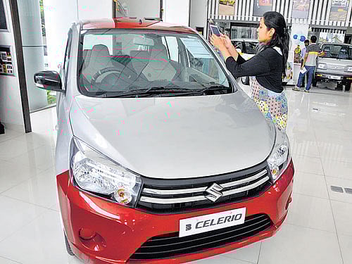 The Finance Minister proposed a cess of 1% on small petrol, LPG and CNG cars, 2.5% on diesel cars of certain capacity and 4% on other high-powered vehicles and SUVs. DH File Photo