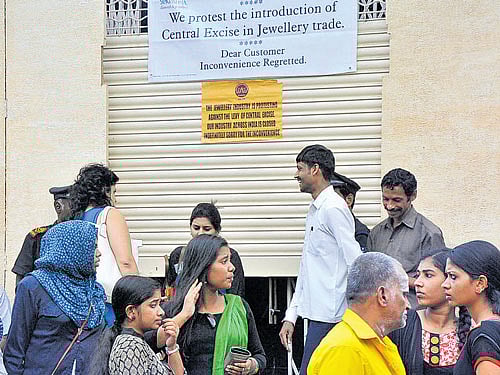 Buyers had to return disappointed from many jewellery shops which remained shut in the City on Tuesday. DH Photo