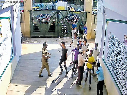 Violent scenes were witnessed inside the Al-Ameen College campus in the City on Thursday. DH photo