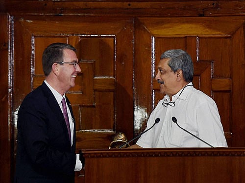 US Defence Secretary Ashton Carter and  Defence Minister Manohar Parrikar. PTI file photo