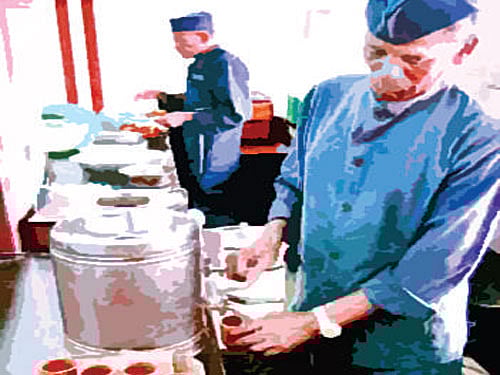 Catering services optional in Rajdhani, Shatabdi trains