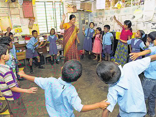 Today's complexworld calls for active learning techniques to enable students experiment with ideas and to integrate concepts into systems. DH PHOTO BY B K JANARDHAN