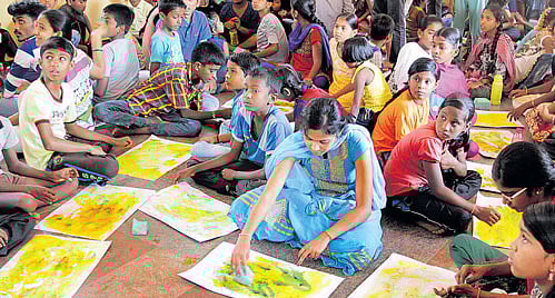 effective Students participate in the activities organised by India Literacy Project in Gubbi taluk.