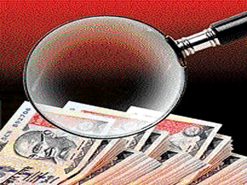 As many as 34 per cent of the ministers from State Assemblies have declared criminal cases against them, while 76 per cent are crorepatis with average assets of Rs 8.59 crore, finds a new study. DH graphic. For representation purpose