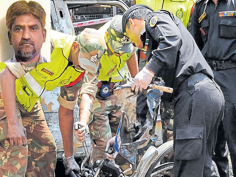 A DH file photo of the bomb blast near the BJP office at Malleswaram. (Inset) Mohammad Ali Khan alias Kutty.