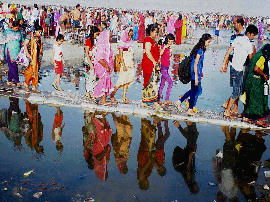 While 39.7 per cent of Indian respondents believe the most pressing problem is poverty, 32.7 per cent believe it is religious conflict and 31.1 per cent says it is lack of education. File Photo