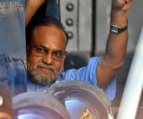 In line with the procedure the tribunal, on completion of formalities, forwarded the copies of the verdict to Dhaka's district magistrate and the prison authorities within two hours. Image courtesy: twitter